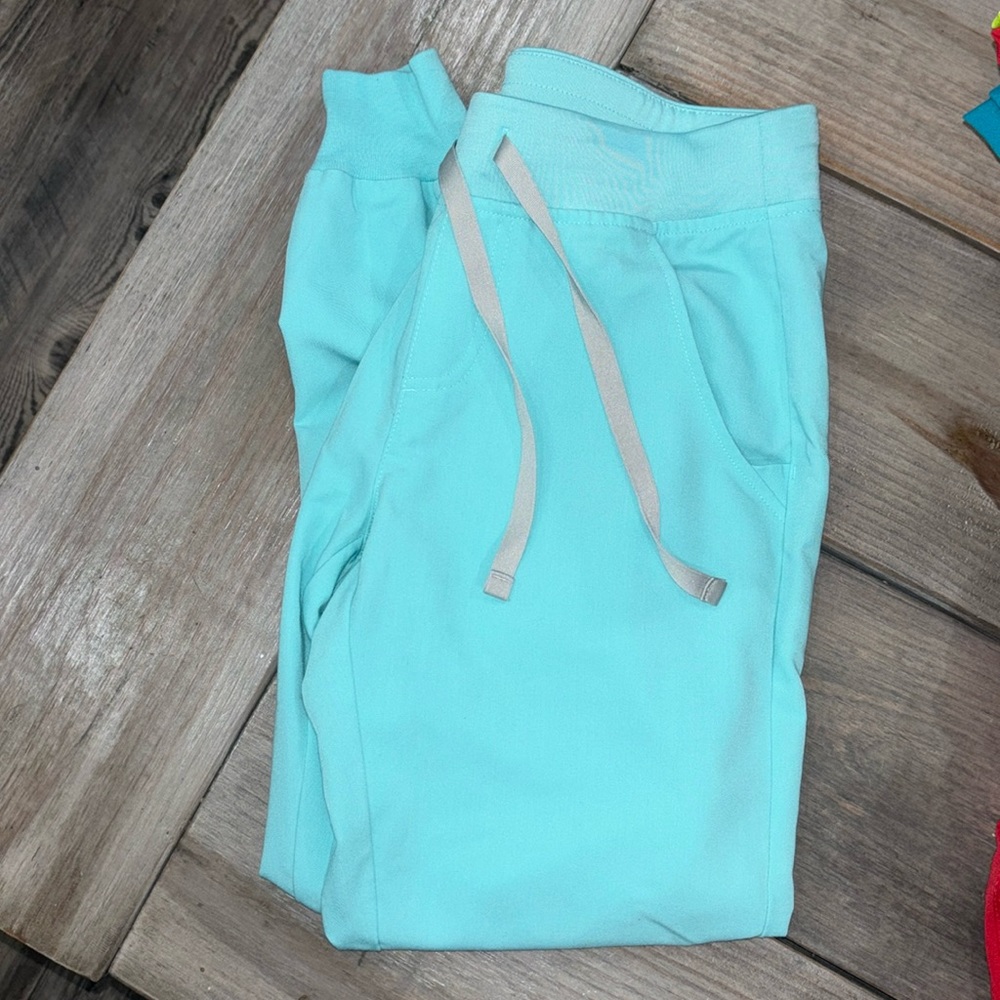 Figs XS petite neon blue Zamora jogger scrub pants